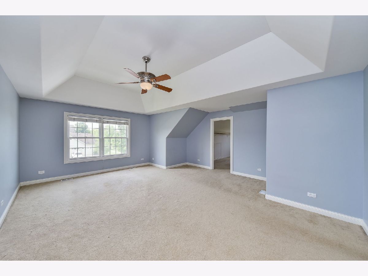 Homes Sold White Pines Oswego Illinois, 308 White Pines