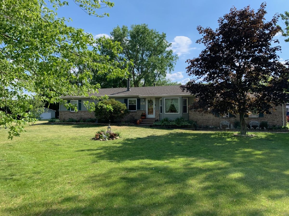 Homes Sold Forest Hills Crystal Lake Illinois, 9803 Beech