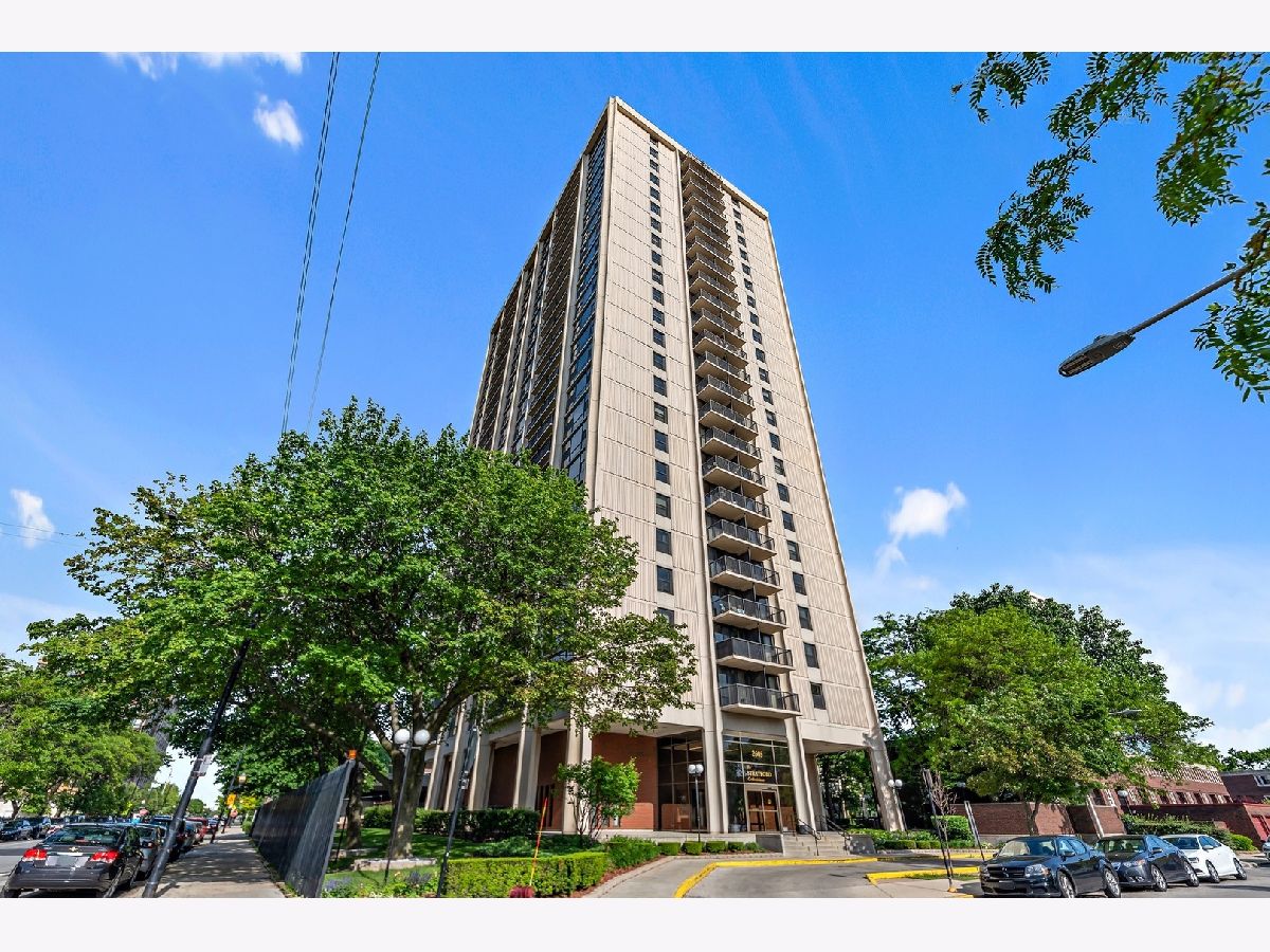 Condos & Townhomes Sold Stratford South Commons Chicago Illinois, 2605 Indiana