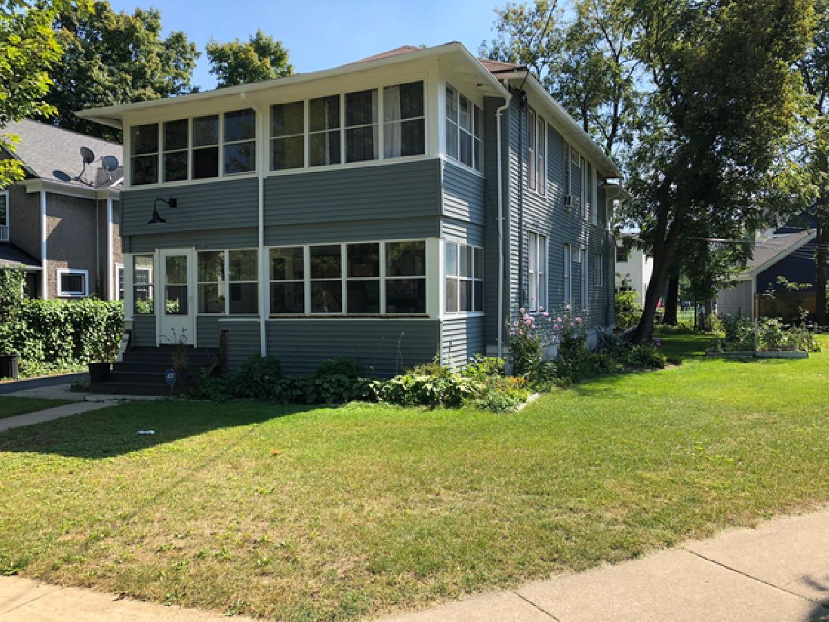 Homes & Townhomes Rented Heritage Libertyville Illinois, 327 Maple