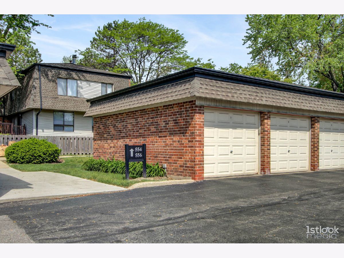 Townhomes Sold Cobblestone Palatine Illinois, 556 Northwest