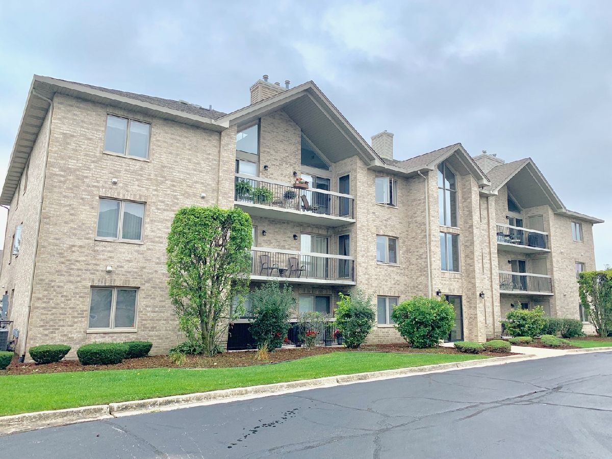 Condos & Townhomes & Homes Rented Creekside Of Springcreek Orland Park Illinois, 14031 Norwich