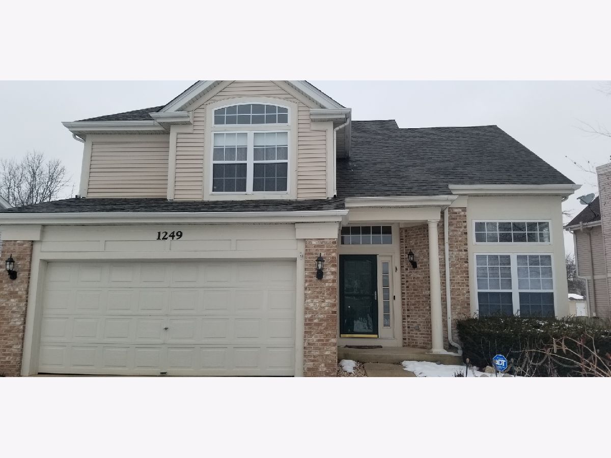 Homes Rented Concord Valley Aurora Illinois, 1249 Pennsbury