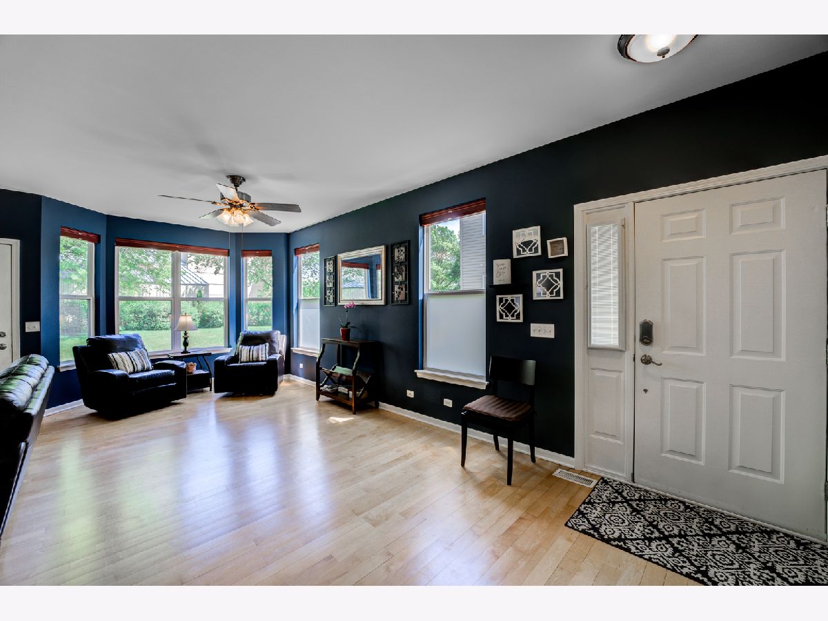 Townhomes Sold Westwind Oaks Aurora Illinois, 1231 Oakleaf