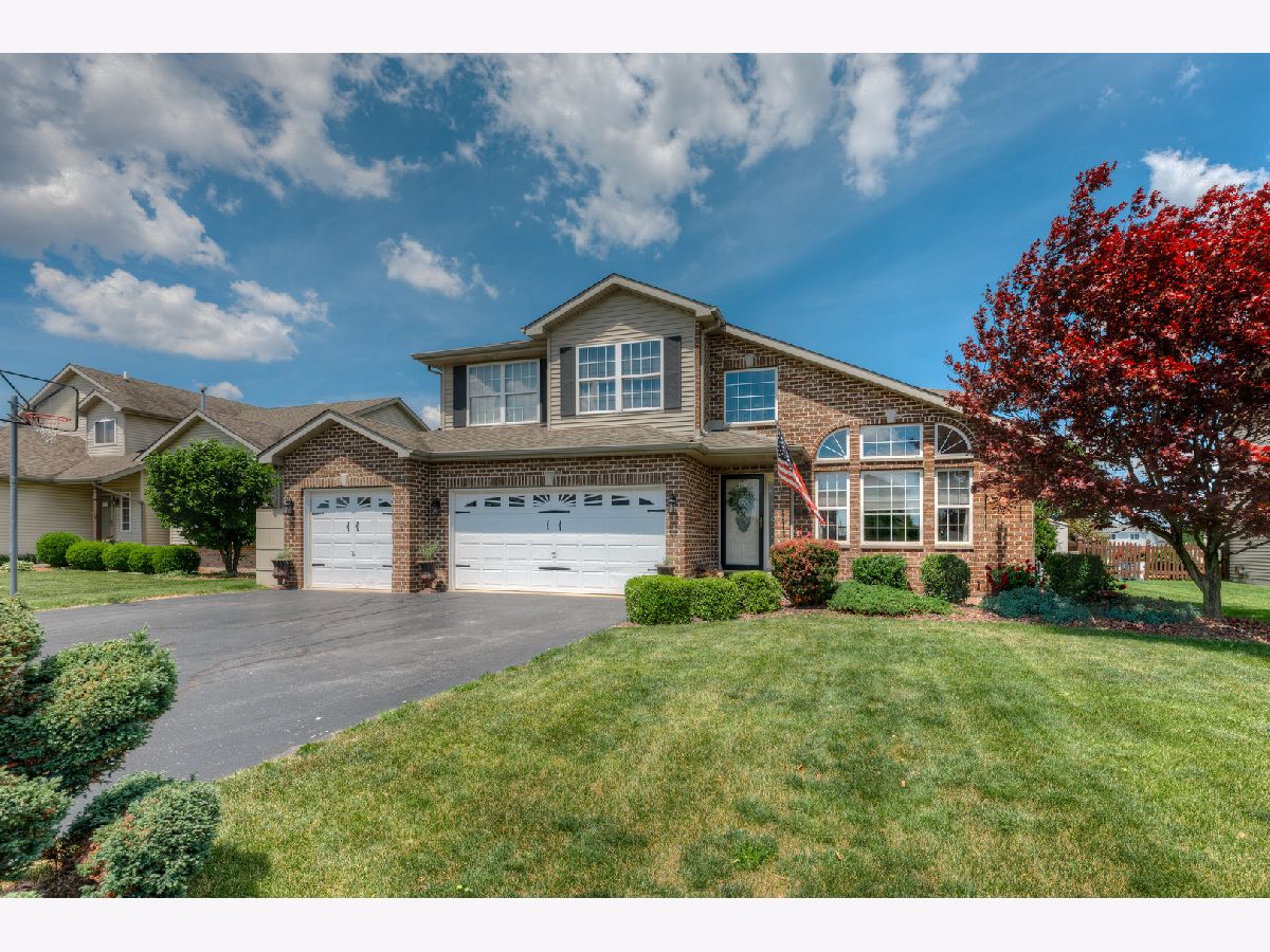 Homes Sold Huntington Village Shorewood Illinois, 606 Crystal