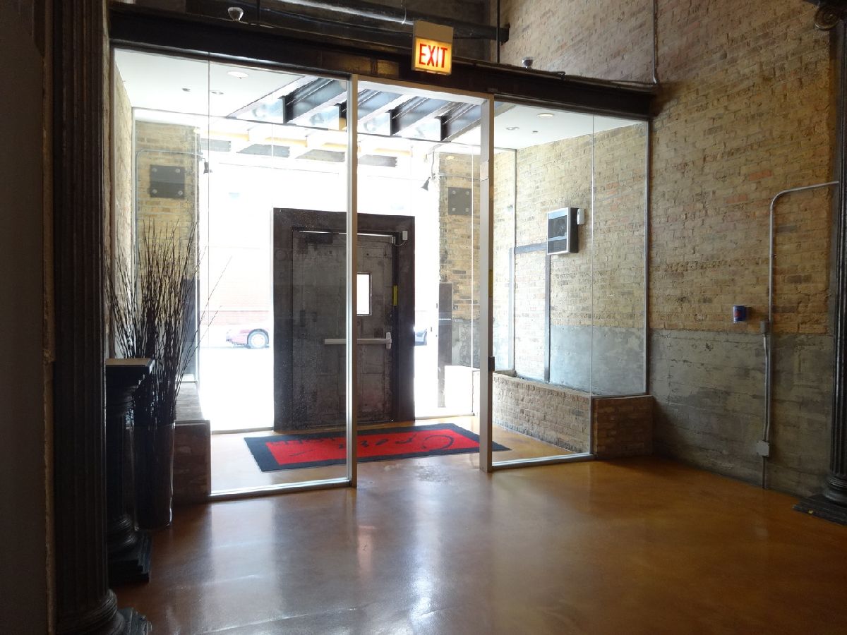 Condominiums Rented Opera Lofts Chicago Illinois, 2545 Dearborn