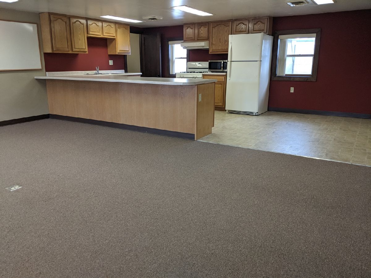  Rented Freeport Illinois, 1305 W Empire
