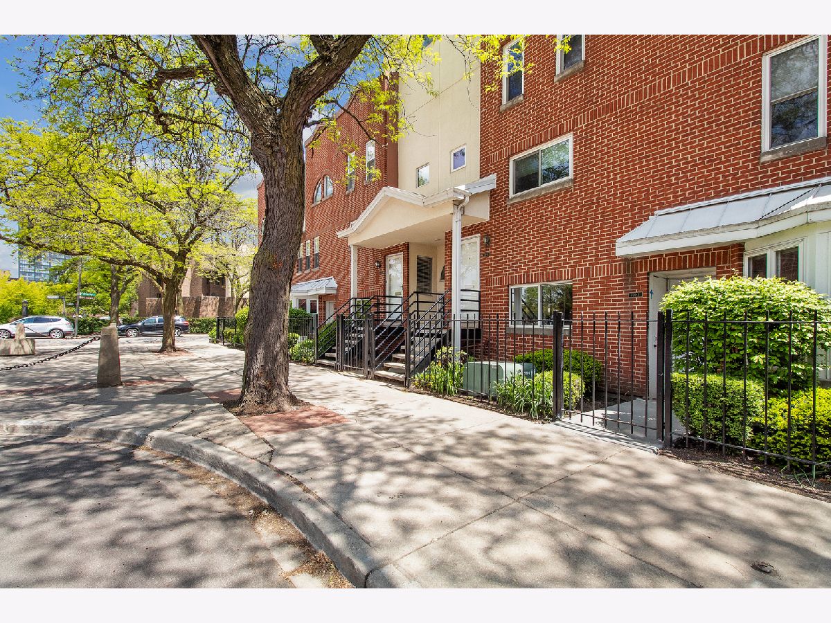 Townhomes Sold Vernon Park Townhomes Chicago Illinois, 701 Carpenter