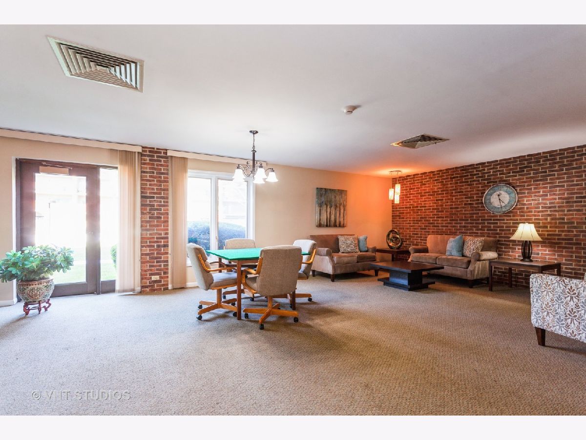 Condominiums Sold Kensington Courts Downers Grove Illinois, 6565 Main