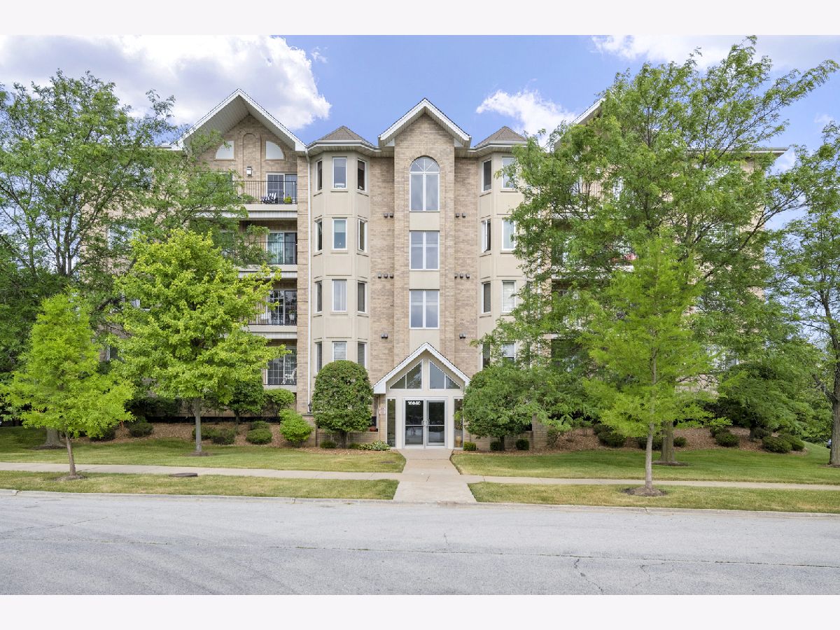 Condos & Townhomes Sold Boardwalk Orland Park Illinois, 16040 Boardwalk