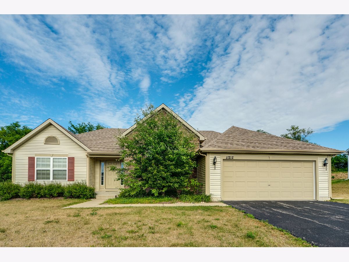 Homes Sold Trails Of Pheasant Ridge Richmond Illinois, 11212 Thorn Bird