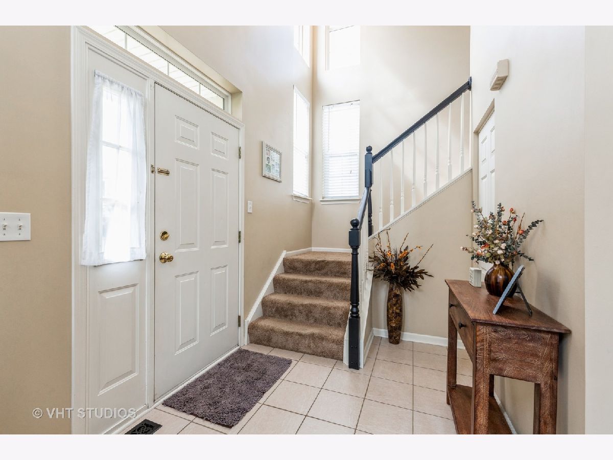 Homes & Townhomes Sold Robin Glen South Elgin Illinois, 331 Robin Glen