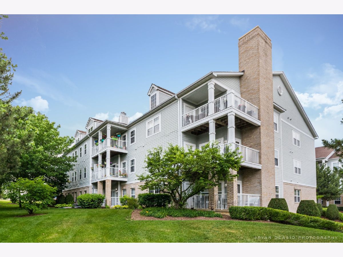 Condominiums Rented Lakeview Place Addison Illinois, 1291 Lake