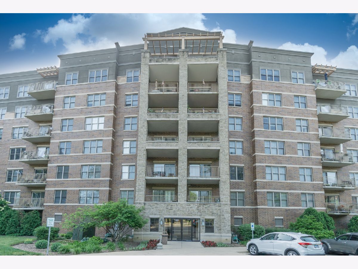 125 Lakeview Drive, Bloomingdale, Illinois 60108 MLS 11118427 WinterCohen