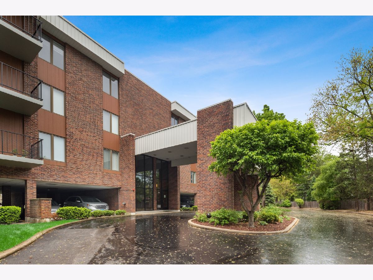 Condominiums Sold Kensington Courts Downers Grove Illinois, 6545 Main