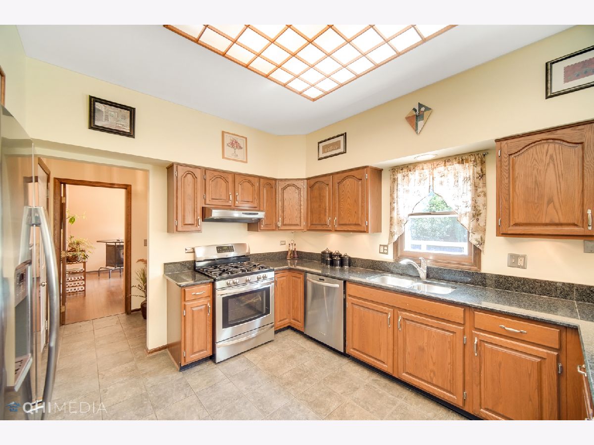 Homes Sold White Oaks Lake Zurich Illinois, 920 Interlaken