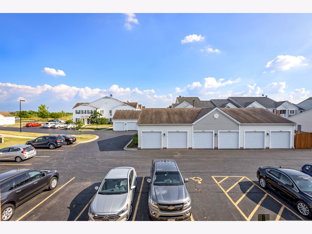 136 Bertram Drive, Yorkville, Illinois 60560 MLS 11119882 WinterCohen