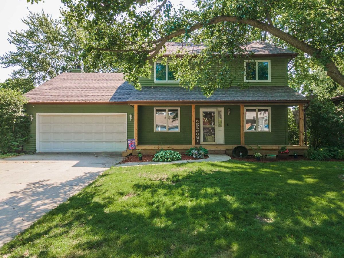 Homes Sold Den 2 North Normal Illinois, 1410 Heritage