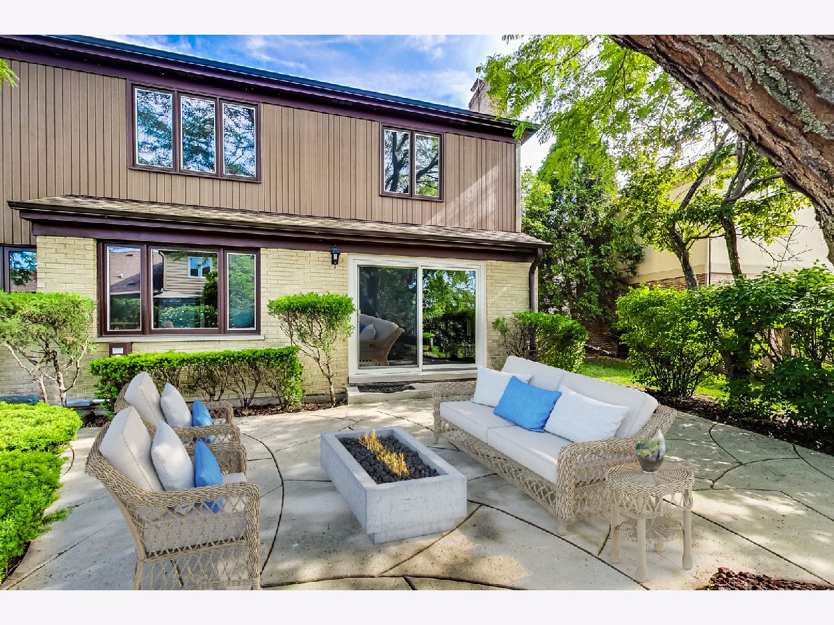 Homes Sold Courts Of Russetwood Arlington Heights Illinois, 2604 Warwick