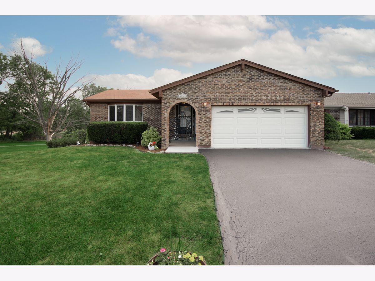 Homes & Condos & Townhomes Sold Harbor Ridge Antioch Illinois, 39967 Fairway