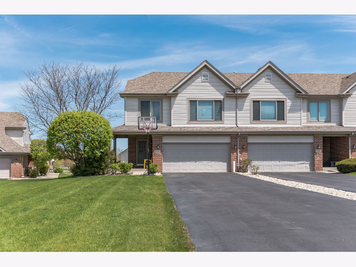 Townhomes & Condos Rented Hawthorne Lakes Frankfort Illinois, 8320 Chestnut