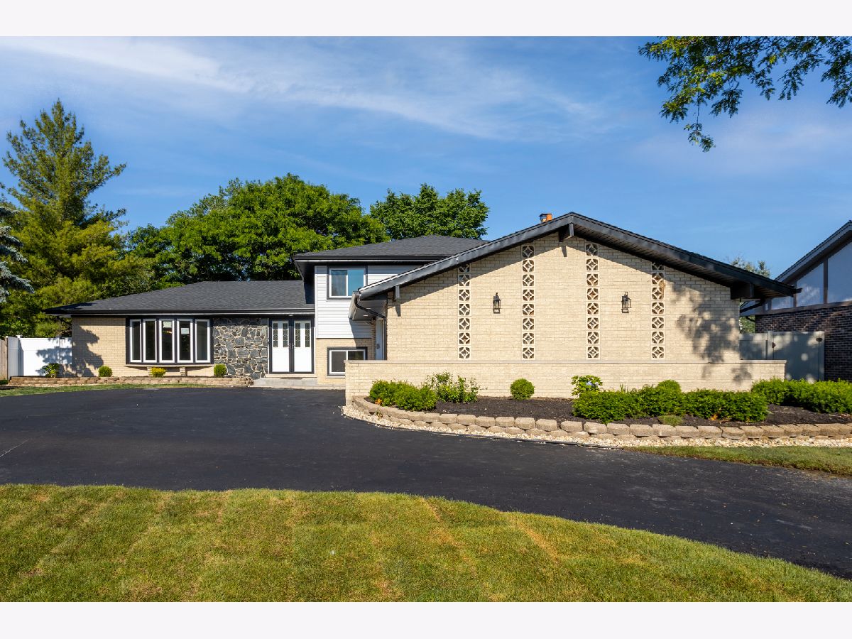 Homes Sold Ishnala Palos Heights Illinois, 12939 Seneca