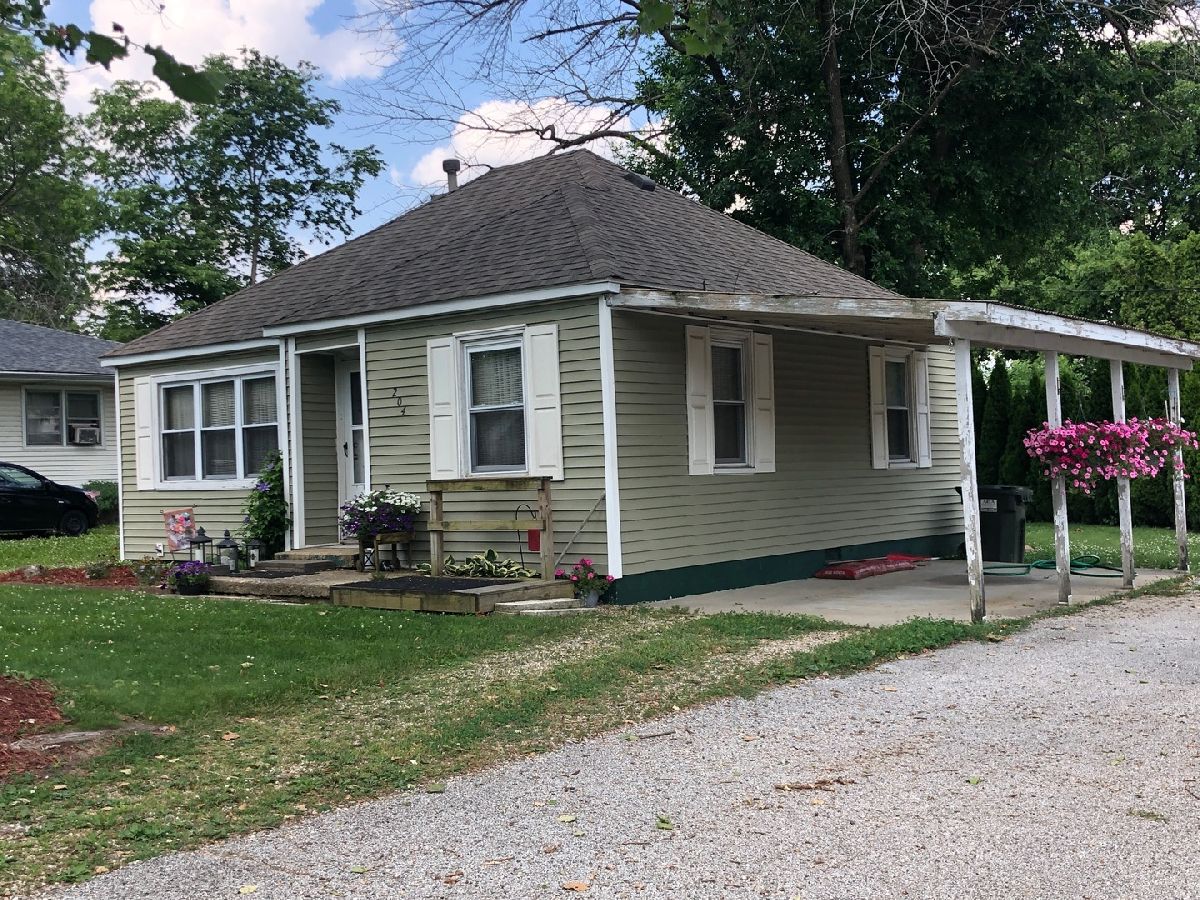 Homes Sold Tuckers Mahomet Illinois, 204 Center