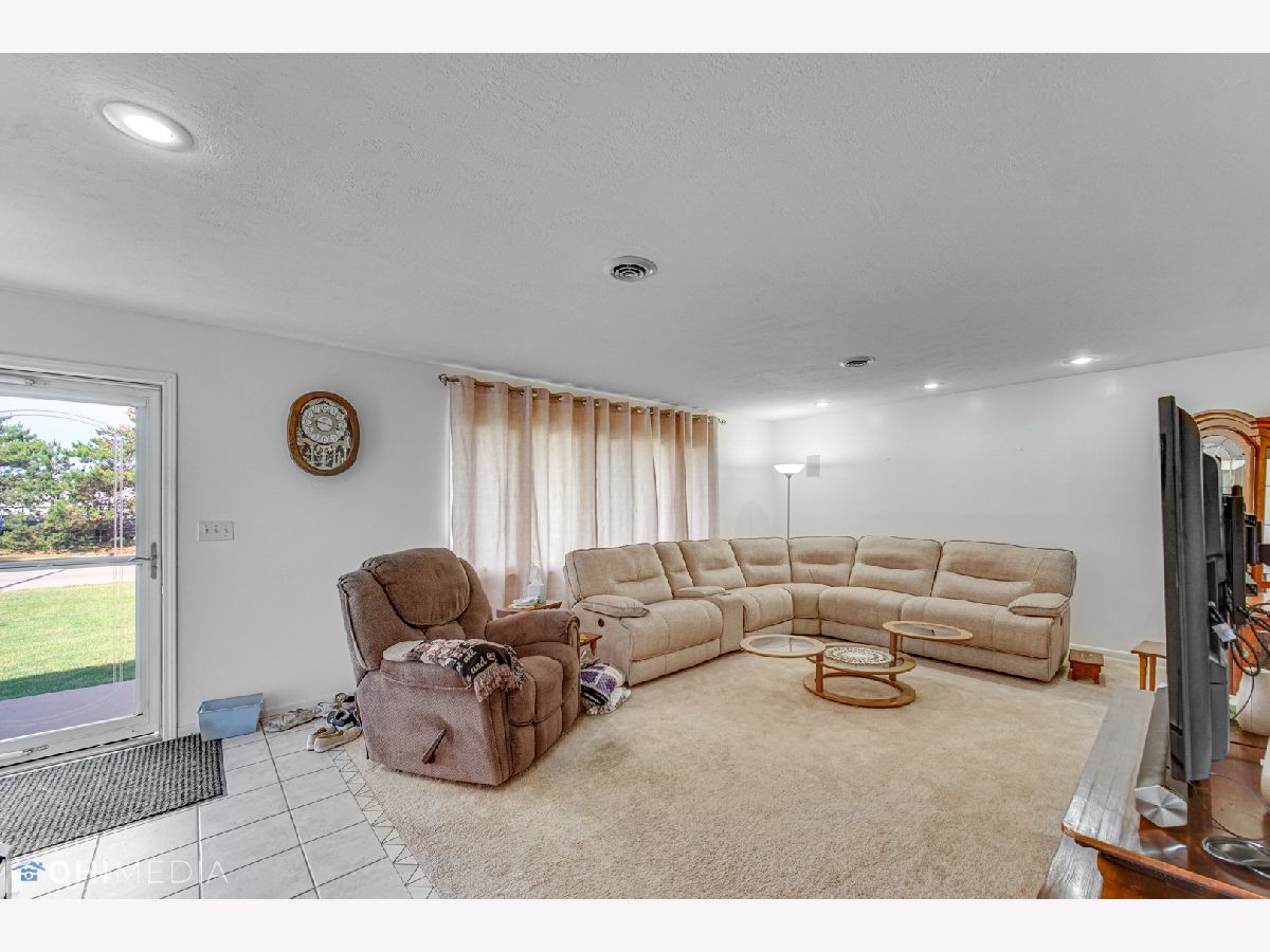 Homes Sold Pinecrest Joliet Illinois, 3304 Essington