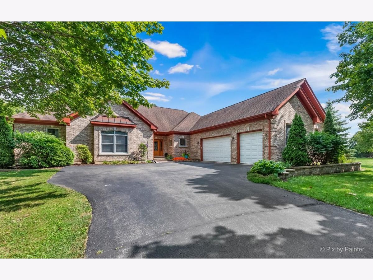 Homes Sold Haldun Grove Woodstock Illinois, 10609 Maple Tree