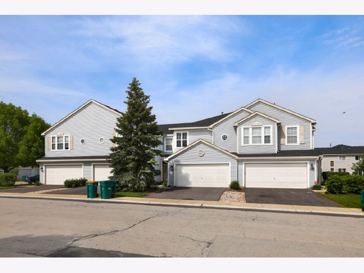 Townhomes Sold The Landings Romeoville Illinois, 186 Half Moon Bay