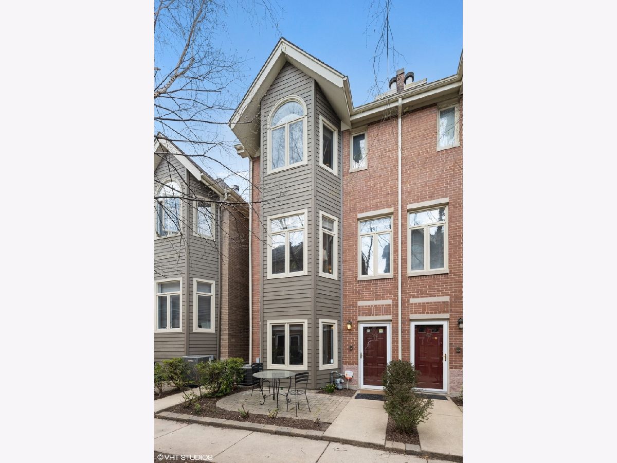 Townhomes Rented Sweeterville Chicago Illinois, 1238 Fletcher