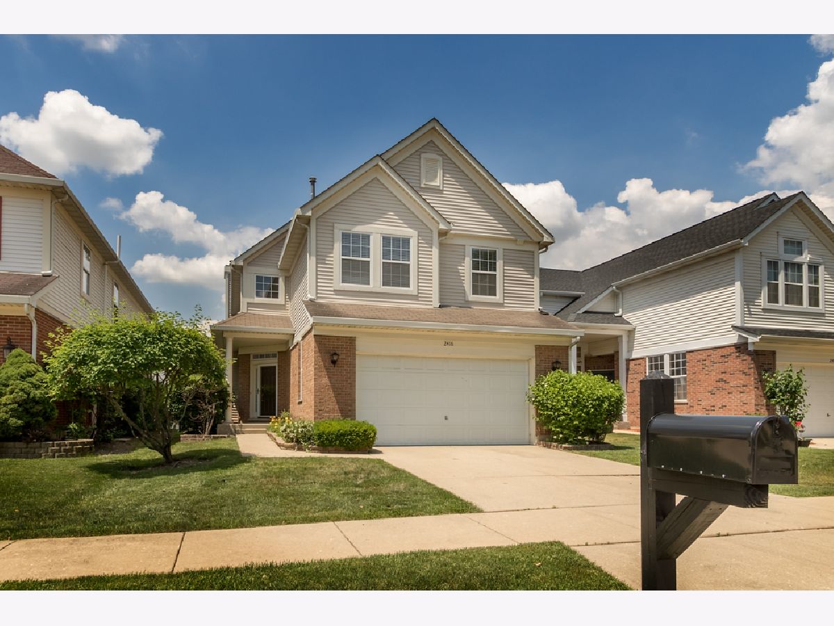 Homes & Townhomes Sold Avondale Westchester Illinois, 2416 Pinecrest
