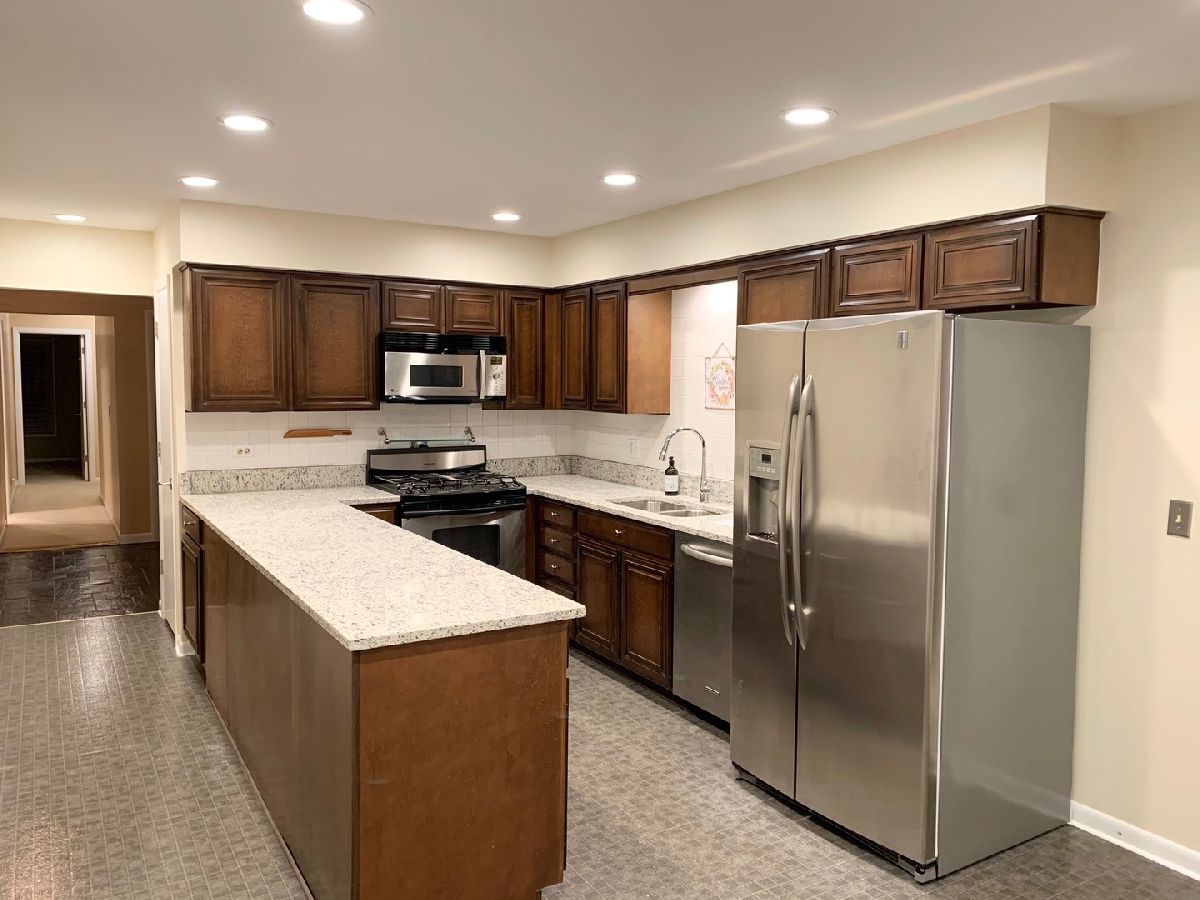 Condos & Townhomes Rented Jefferson West Naperville Illinois, 353 Whispering Hills