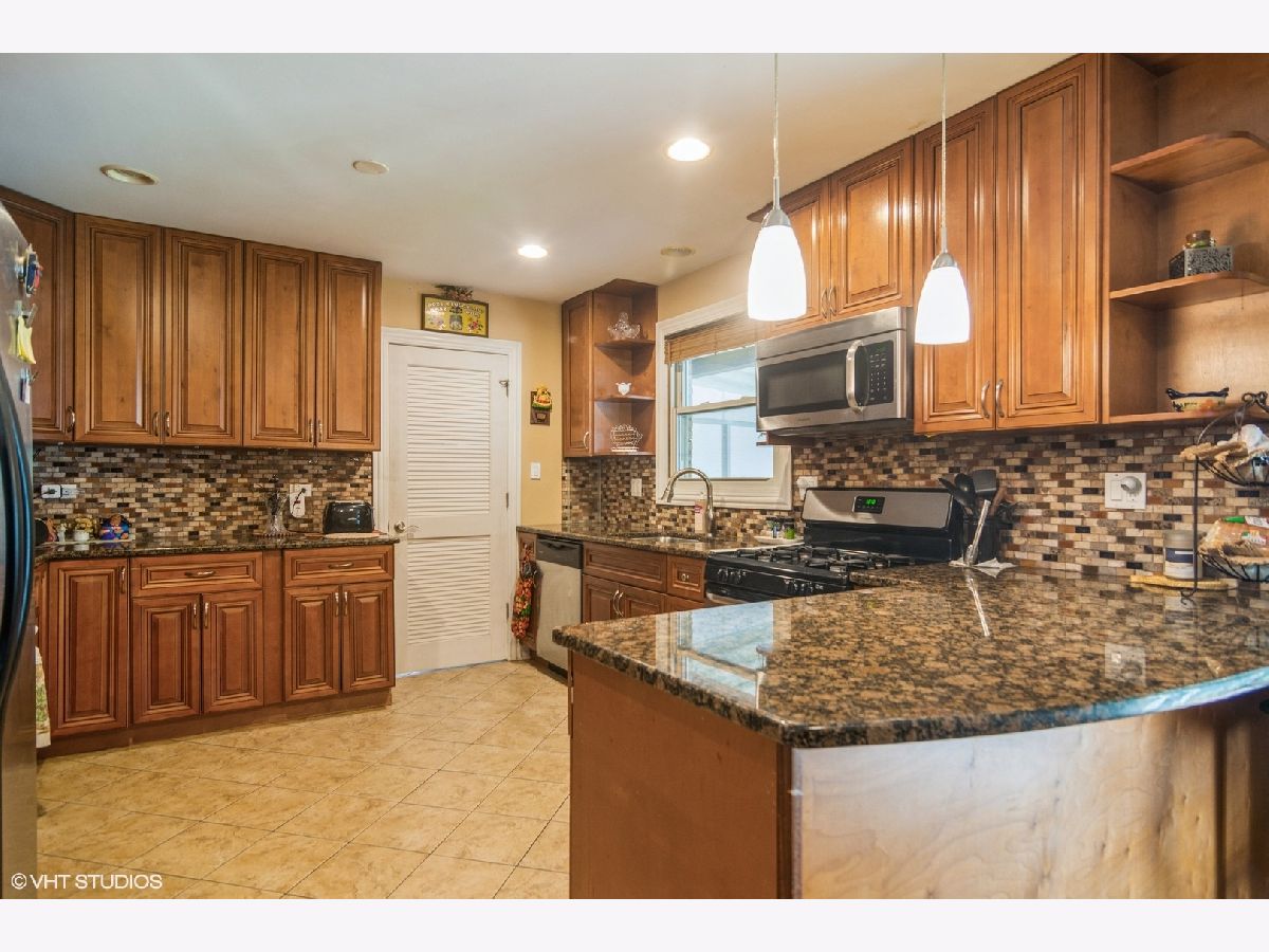 Homes Sold Pinehurst Manor Palatine Illinois, 842 Lilly