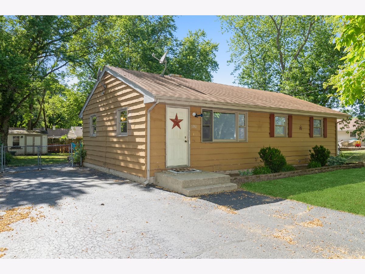 Homes Sold Westmoor Gardens Crystal Lake Illinois, 102 Delaware