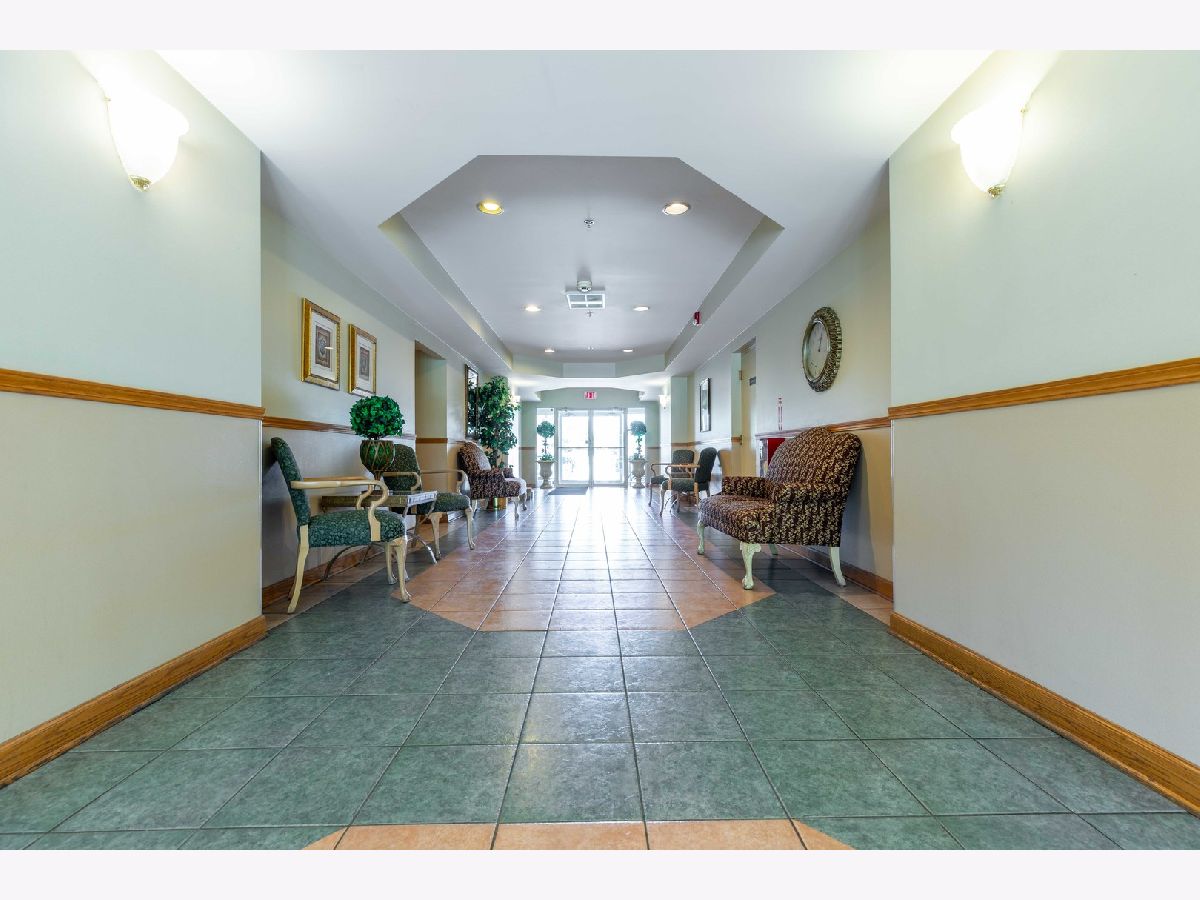 Condos & Townhomes Sold Towne Centre Condominiums Bensenville Illinois, 100 Roosevelt