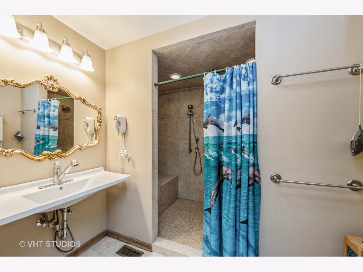 Homes Sold Spring Grove Estates Spring Grove Illinois, 7212 Pierceshire