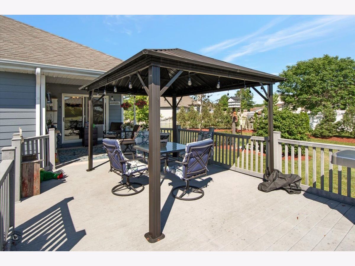 Homes & Condos & Townhomes Sold Kahler Ridge Wilmington Illinois, 873 Waterford