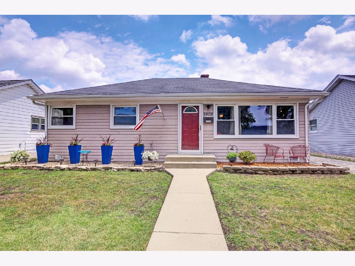 Homes Sold Lawn Heights Oak Lawn Illinois, 8909 51st