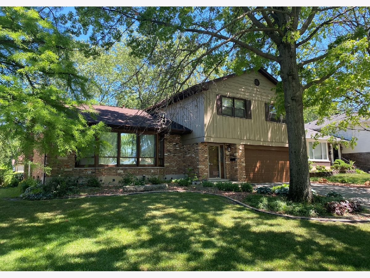 Homes & Condominiums Sold Flossmoor Hills Flossmoor Illinois, 713 Elm