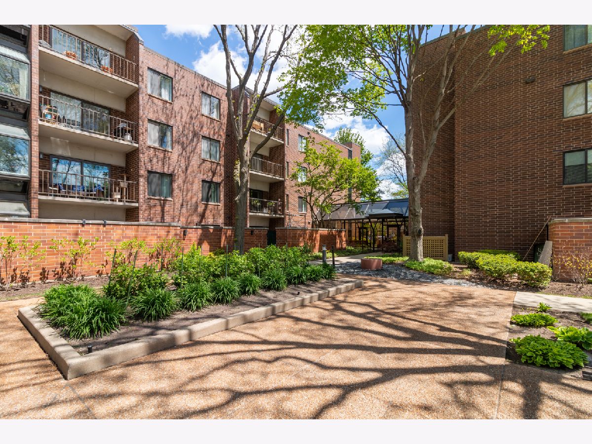 Condominiums Sold The Gallery Park Ridge Illinois, 2200 Bouterse