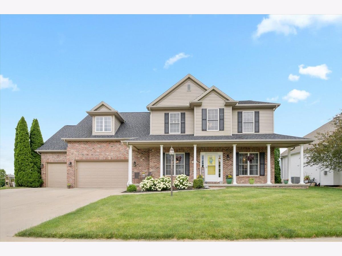 Homes Sold Lakes At Riverbend Mahomet Illinois, 601 Riverbend