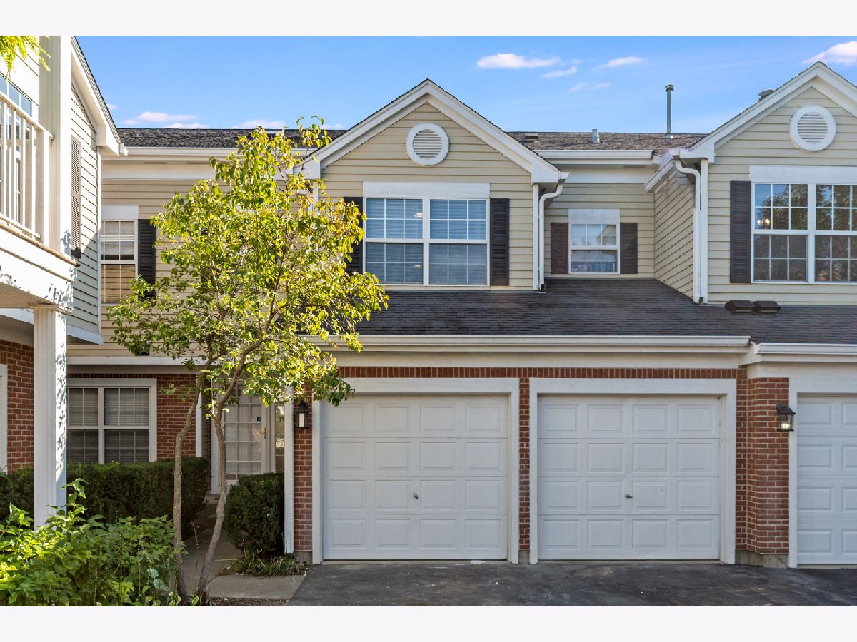Townhomes Sold The Carriages Vernon Hills Illinois, 578 Muskegan