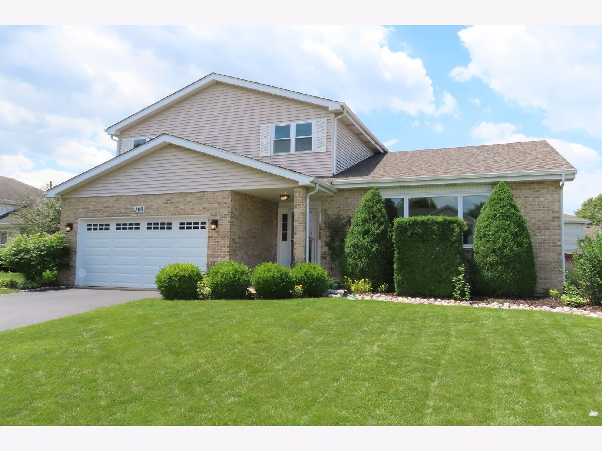 Homes Sold Summerfield Plainfield Illinois, 1709 Pebble Beach