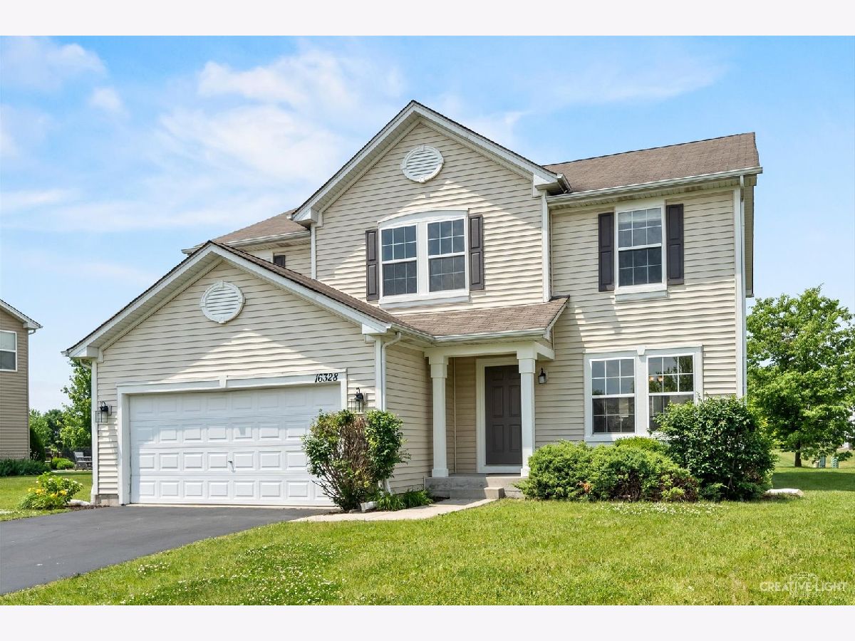 Homes Sold The Streams Plainfield Illinois, 16328 Fox Creek