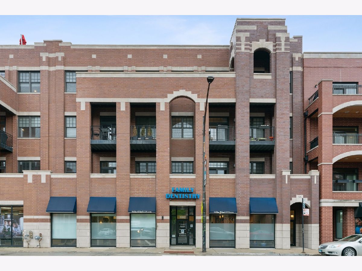 Condominiums Sold Halsted Row Chicago Illinois, 2859 Halsted