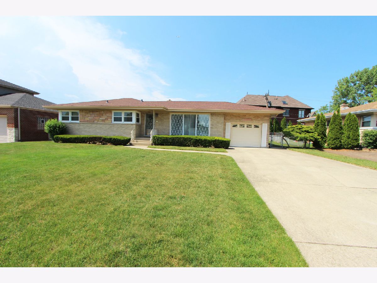  Sold Norwood Park Township Illinois, 7936 Gregory