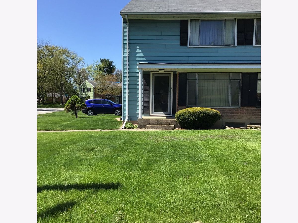 Townhomes & Homes Sold Twin Arbor Park Forest Illinois, 28 Mcgarity
