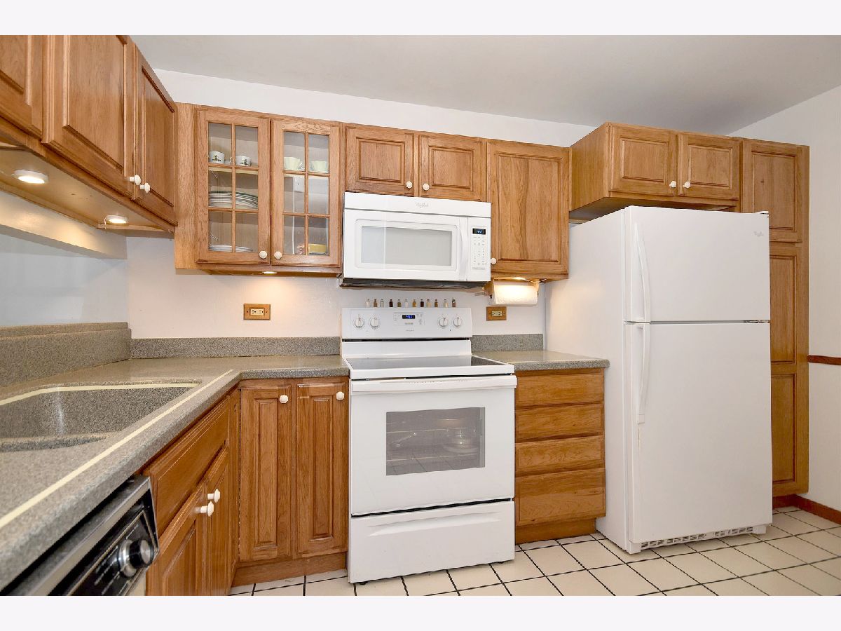 Condominiums Sold Chalet On The Lake Bensenville Illinois, 238 George