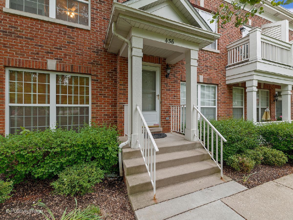 Townhomes Sold Clarendon Commons Clarendon Hills Illinois, 436 Commons